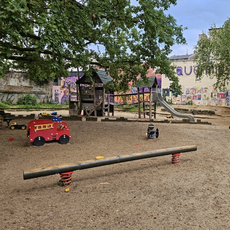 Bild 8: Spielplatz Adolfstraße