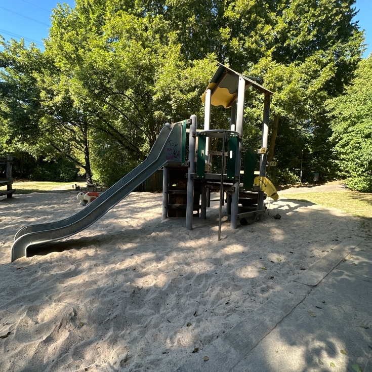 Foto vom Spielplatz Hattingswiese
