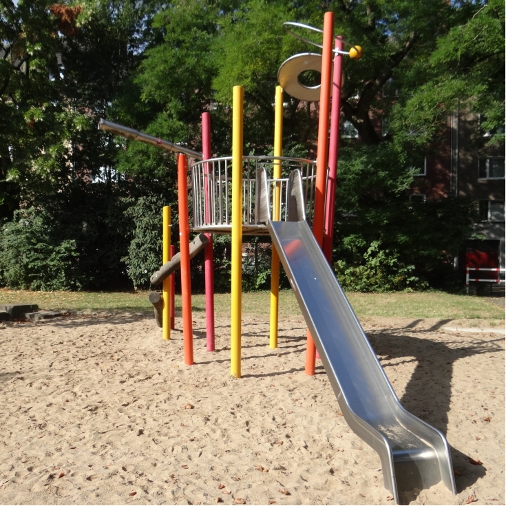 Bild 3: Spielplatz Martinstraße