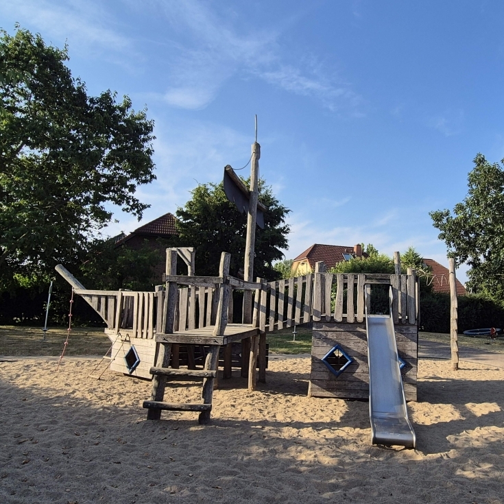 Bild 4: Spielplatz Zum Langerhof