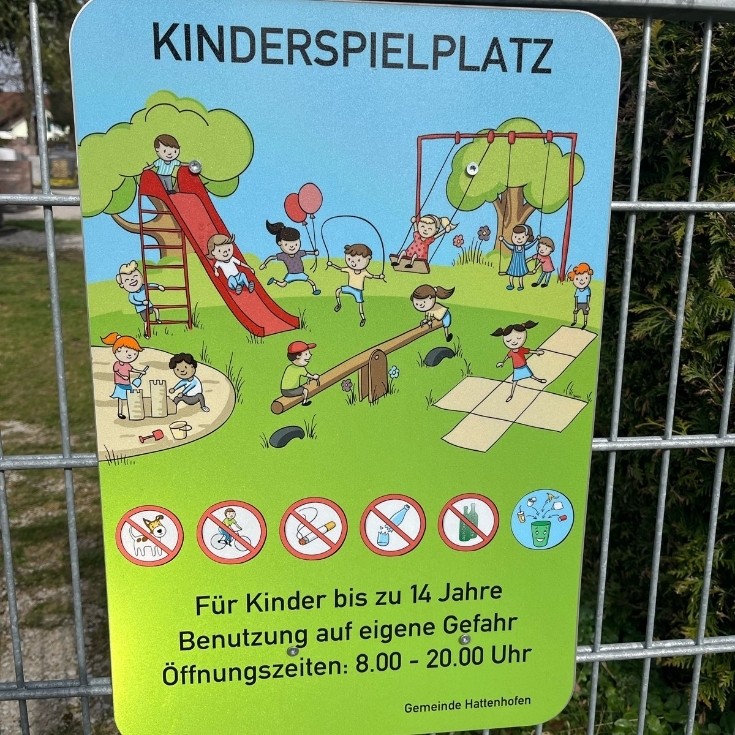 Bild 2: Gemeindespielplatz Hattenhofen