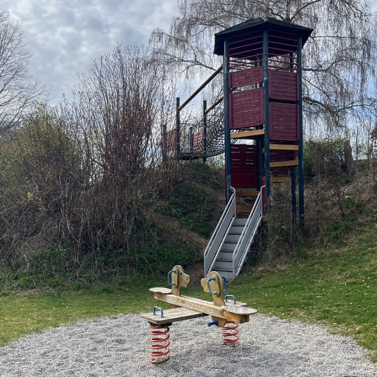 Bild 10: Gemeindespielplatz Hattenhofen