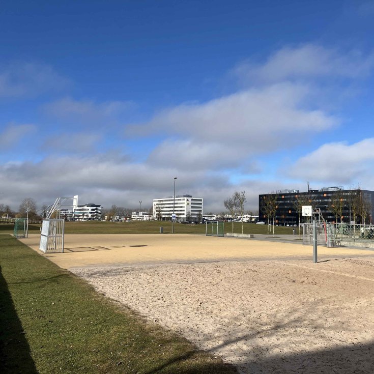 Bild zum Spielplatz Bolzplatz Flugfeld Grüne Mitte (FF)