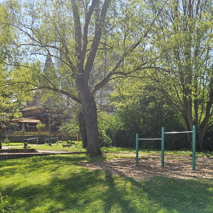 Bild 3: Spielplatz Leinpfad