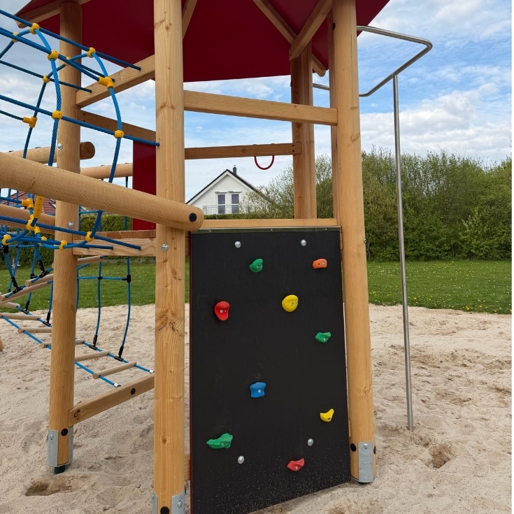 Bild 6: Spielplatz auf dem Lay