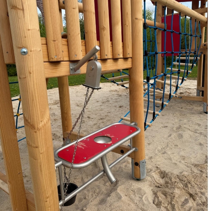Bild 7: Spielplatz auf dem Lay