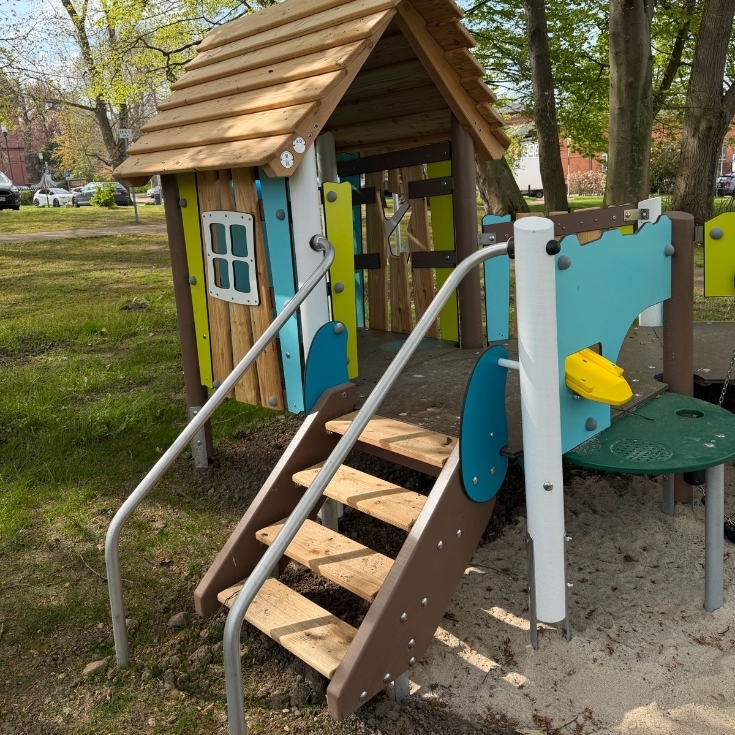 Bild zum Spielplatz Spielplatz am Thermalbad