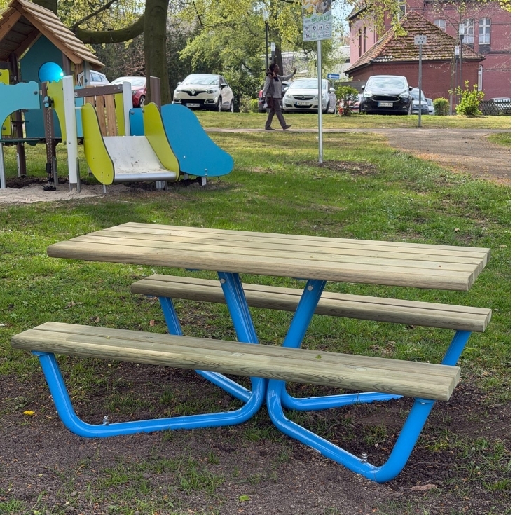 Bild 7: Spielplatz am Thermalbad