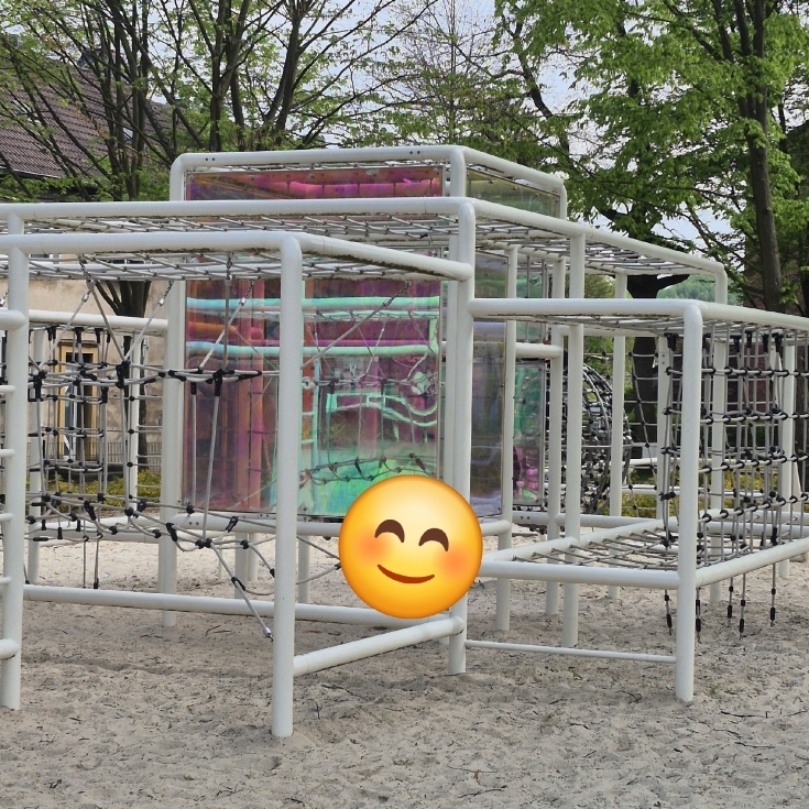 Bild zum Spielplatz Kletter- und Wasserspielplatz Varziner Straße