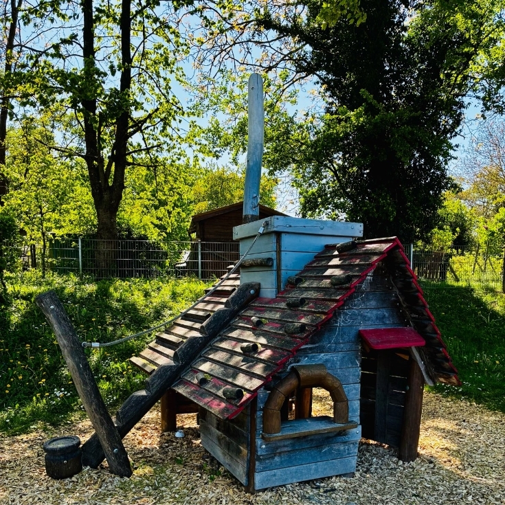 Bild 8: Schulstraße