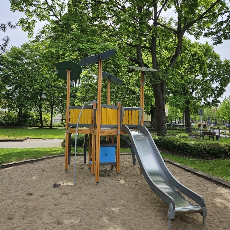 Bild 3: Spielplatz Thusneldastraße