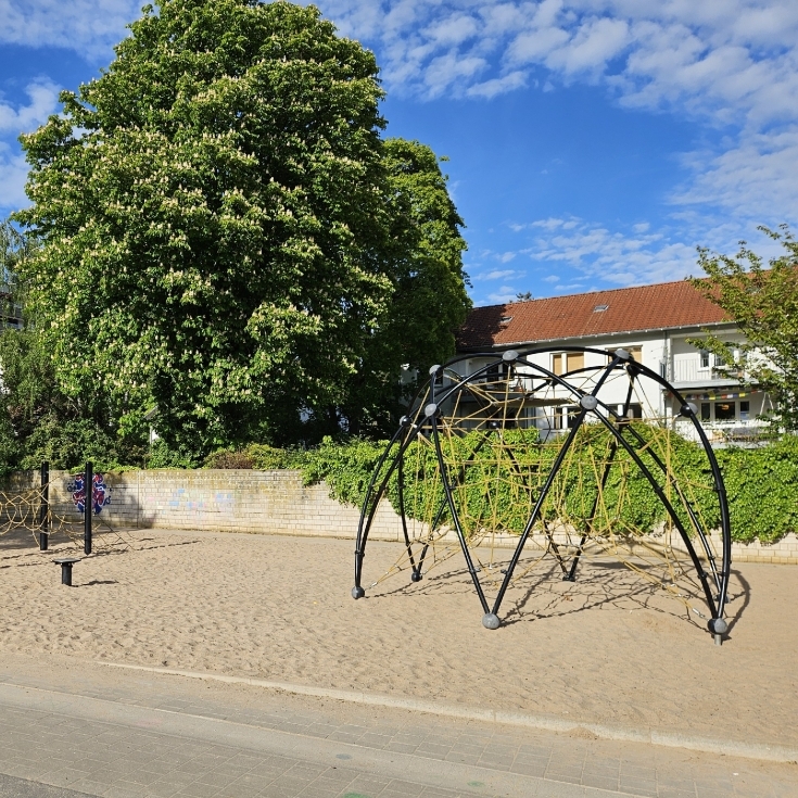 Bild 2: Spielplatz Nordschule