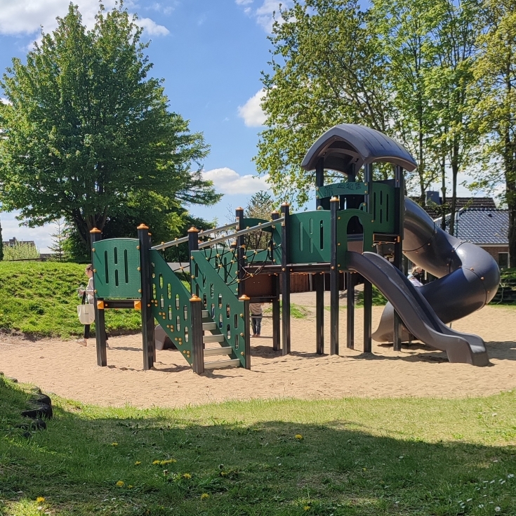 Bild zum Spielplatz Schlehenweg 