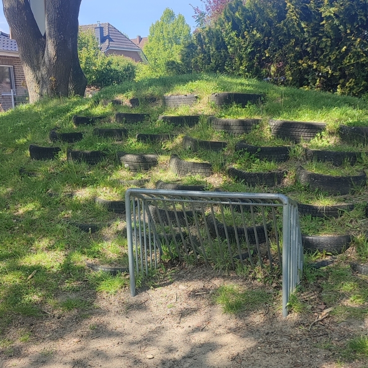 Bild 13: Schlehenweg 