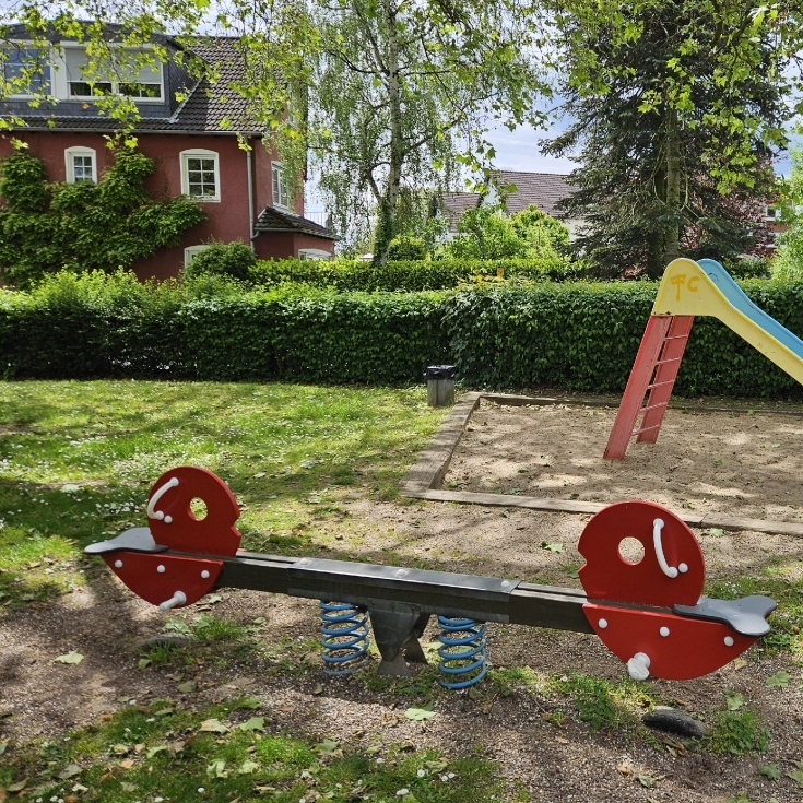 Bild 2: Spielplatz Broichstraße