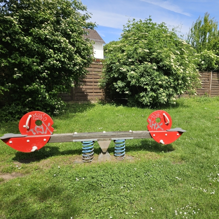 Bild zum Spielplatz Spielplatz Dornheckenstraße