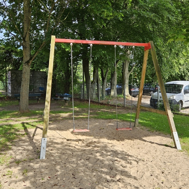Bild 3: Spielplatz Ernststraße