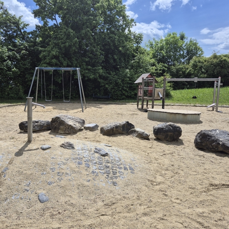 Bild zum Spielplatz Spiel- und Bolzplatz Lerchenweg