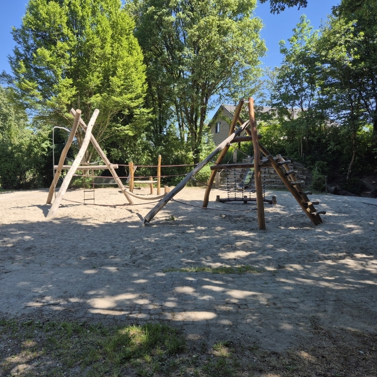 Bild zum Spielplatz Spielplatz Leim