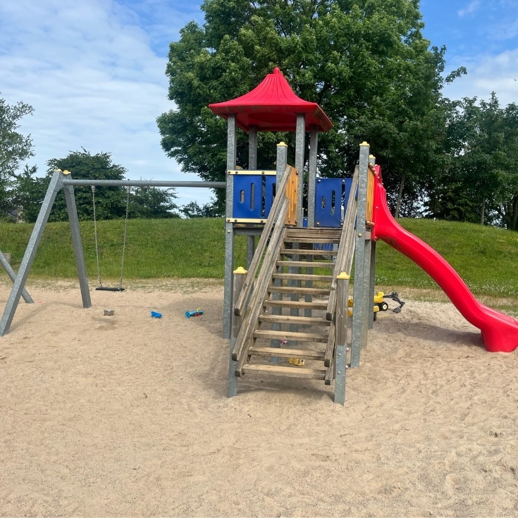 Bild zum Spielplatz Ahornweg