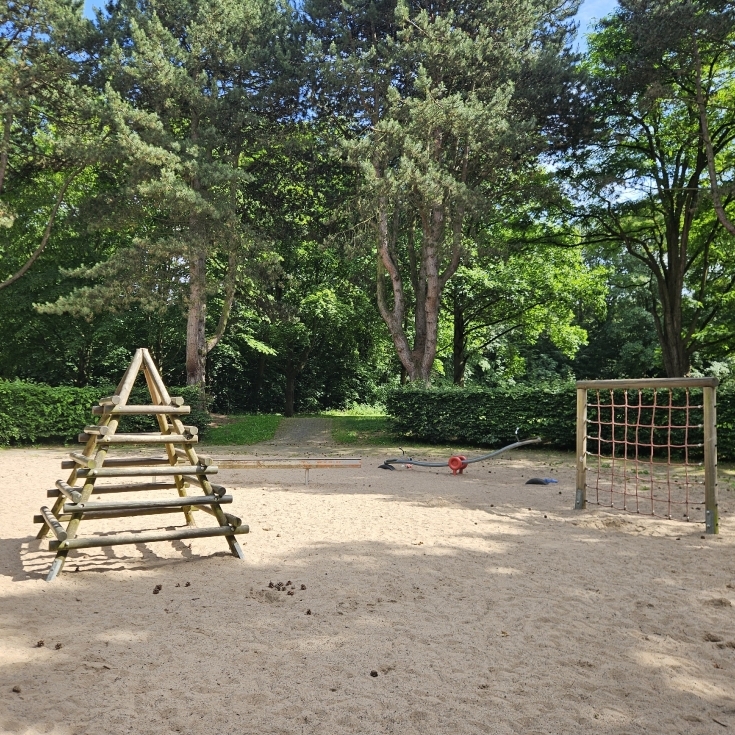 Bild 2: Spielplatz Europastraße II