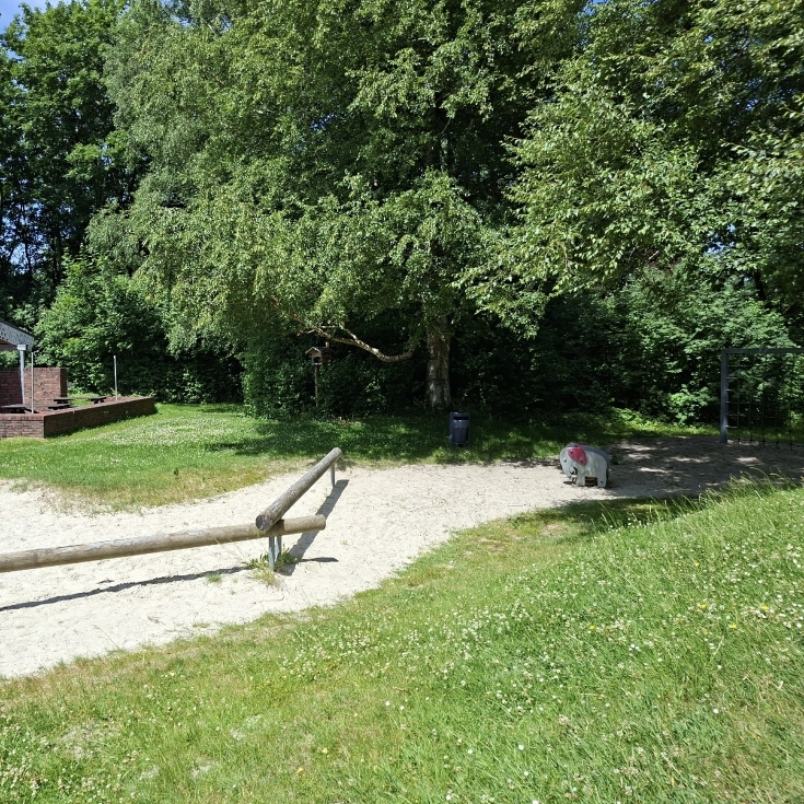 Bild 5: Am Gästehaus Hooksiel