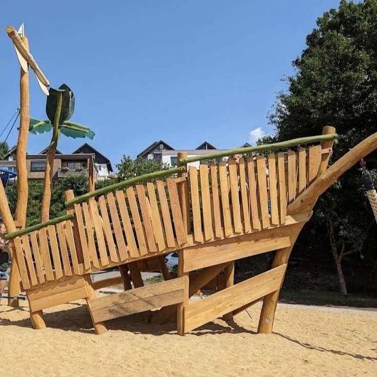 Bild zum Spielplatz Weimarer Straße 19