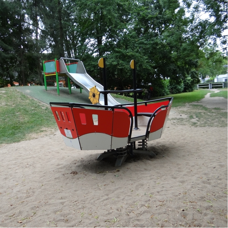 Bild zum Spielplatz Rheinpromenade 10