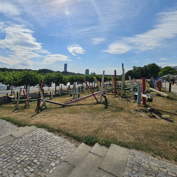Bild 5: Spielplatz Rheinwerk