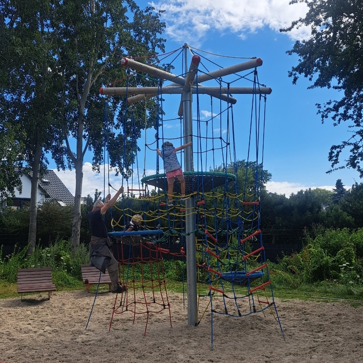 Bild zum Spielplatz Am Eichenring 12