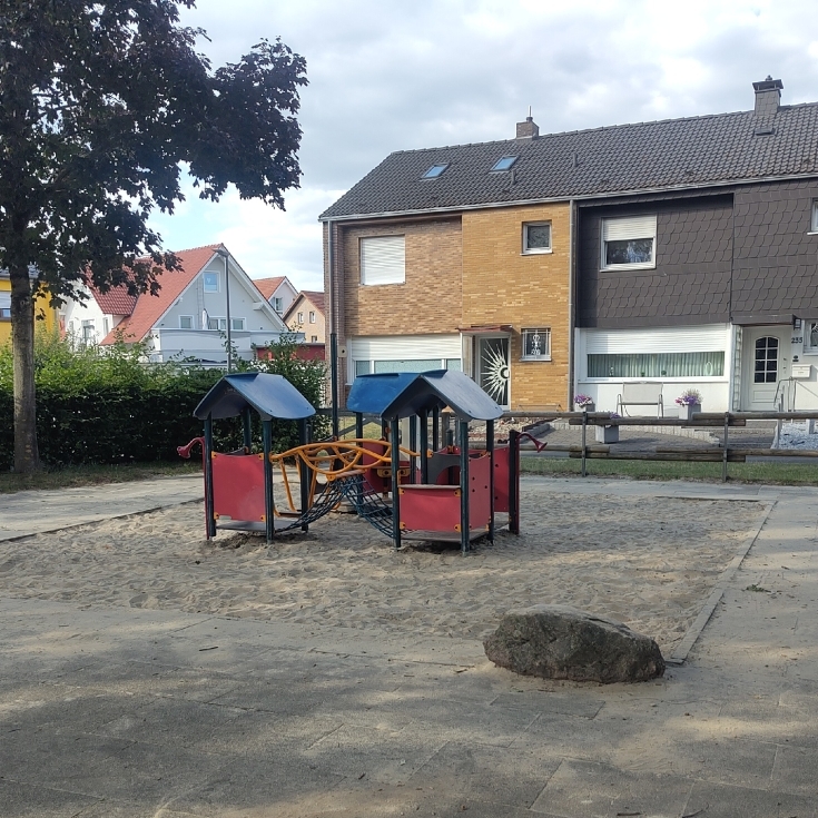 Bild 2: Von-Spiegel-Straße 235