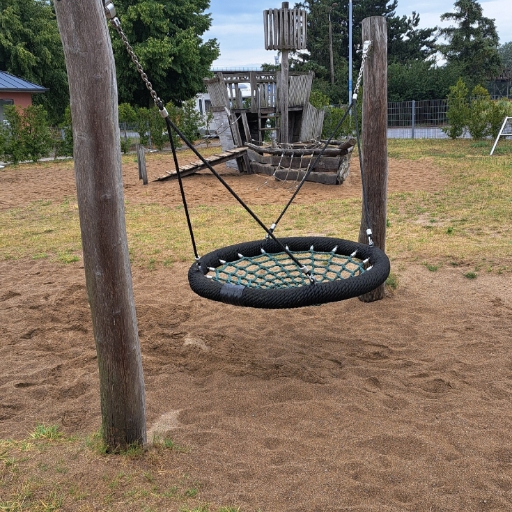Bild zum Spielplatz Hafenpromenade 4
