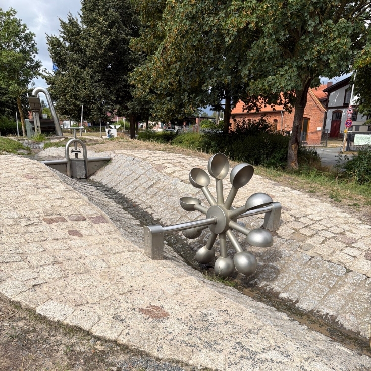 Bild 18: Wassererlebnisspielplatz