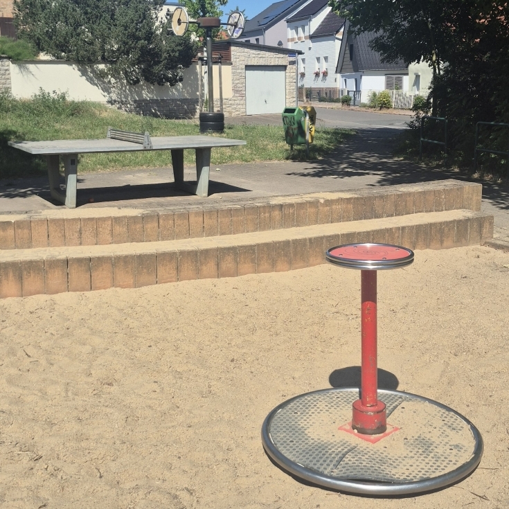 Foto vom Spielplatz Spielplatz Gustav-Schmidt-Platz