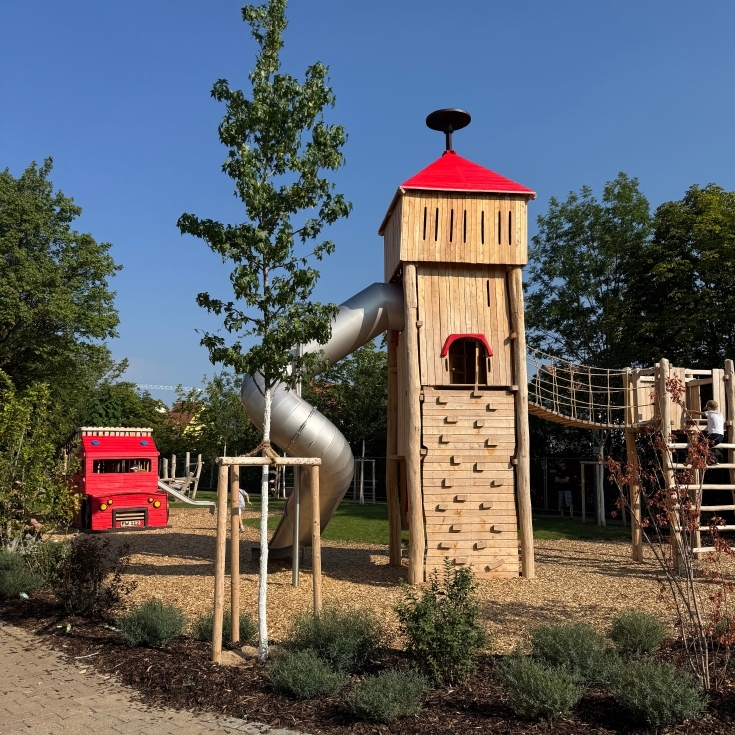 Bild 4: Feuerwehr Spielplatz
