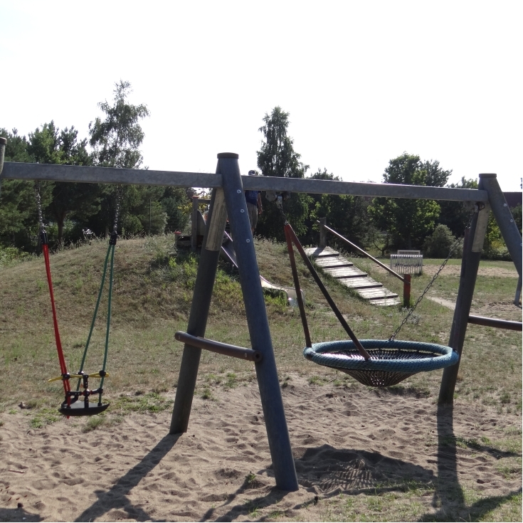 Bild zum Spielplatz Straße der Freundschaft 41