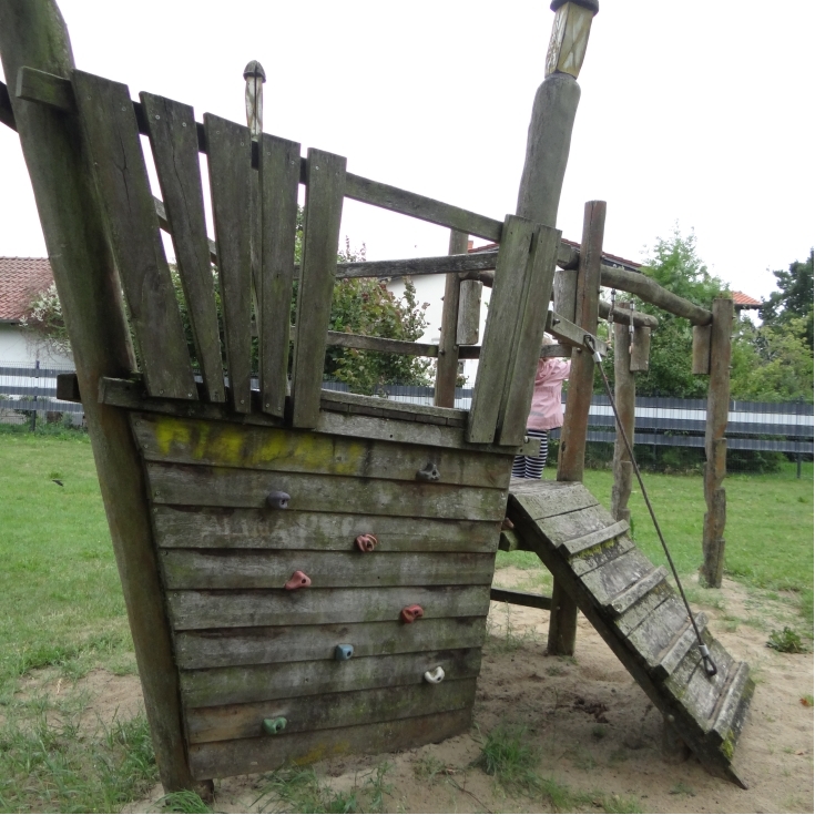 Bild zum Spielplatz Anklamer Straße 13