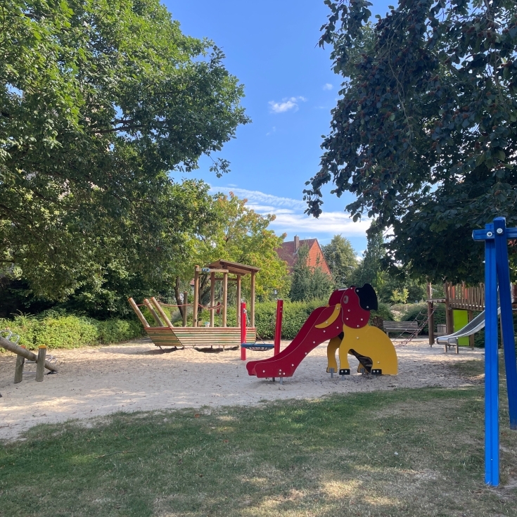 Bild zum Spielplatz Auf der Paschenburg