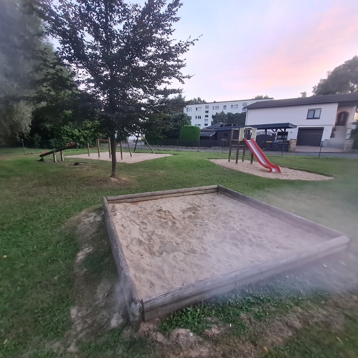 Bild zum Spielplatz Am Sommerbad 7