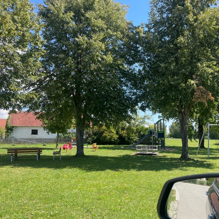 Bild zum Spielplatz Zur Fähre