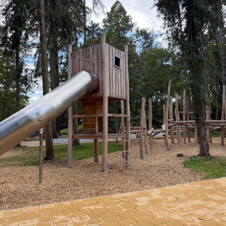 Bild zum Spielplatz Waldspielplatz