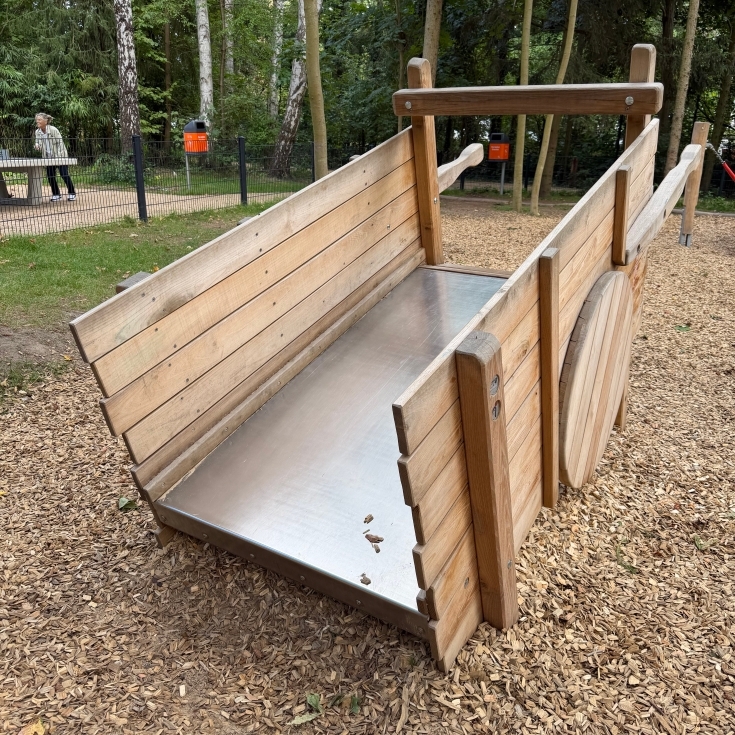 Bild 7: Waldspielplatz