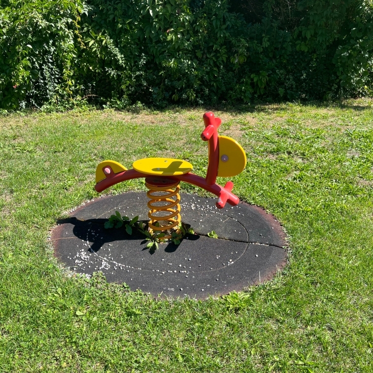 Bild 5: Spielplatz Eichenstraße