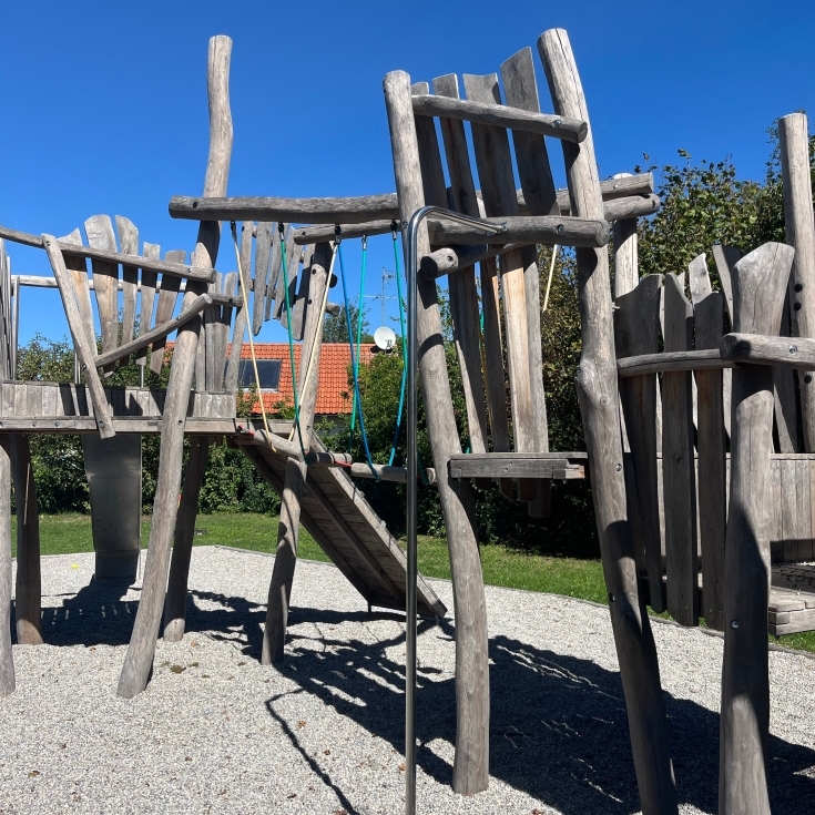 Bild 9: Spielplatz Eichenstraße