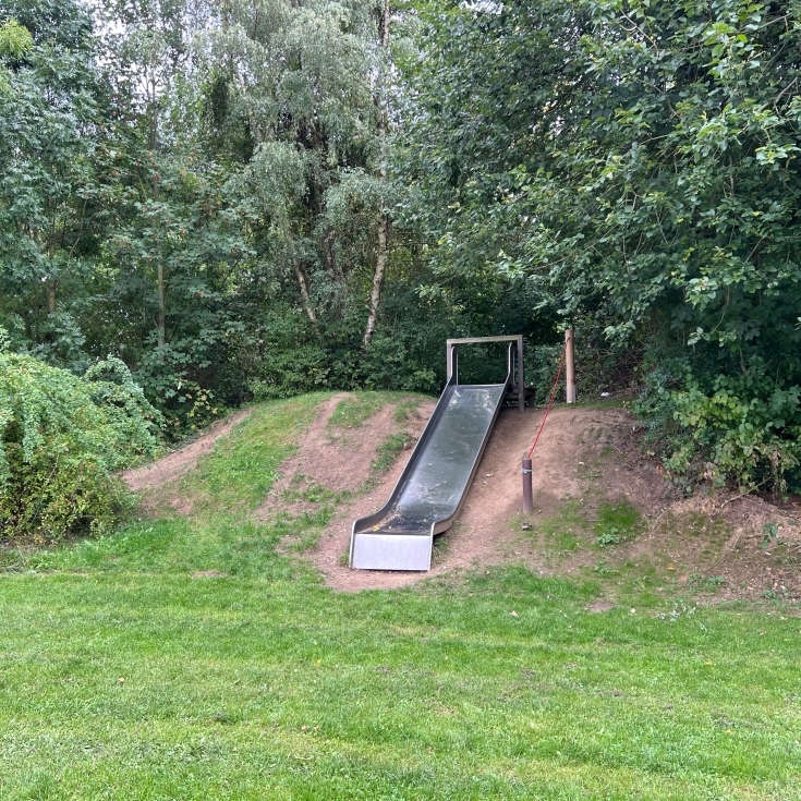 Foto vom Spielplatz Dornröschenstraße