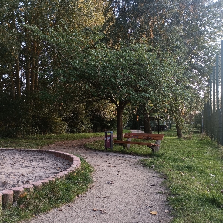 Spielplatz Kinderspielplatz "Weltraum"  – Foto 5