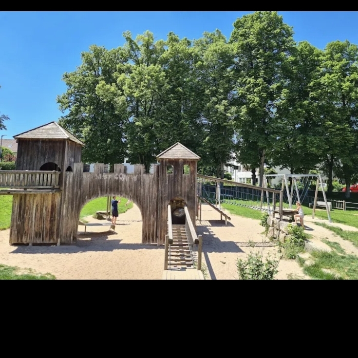 Bild zum Spielplatz Abenteuerspielplatz Am Tannwald