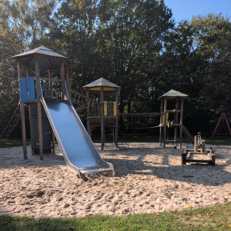 Bild zum Spielplatz Hülsenweg 35
