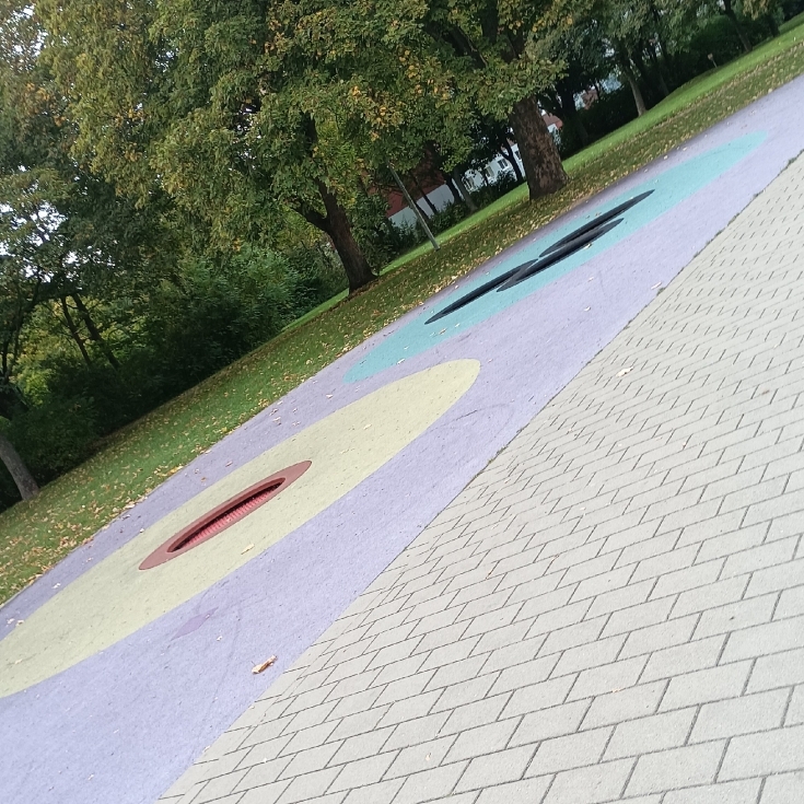 Bild zum Spielplatz Park Dreiklang 