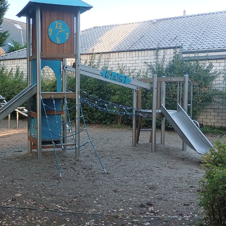 Spielplatz Kinderspielplatz – Foto 3